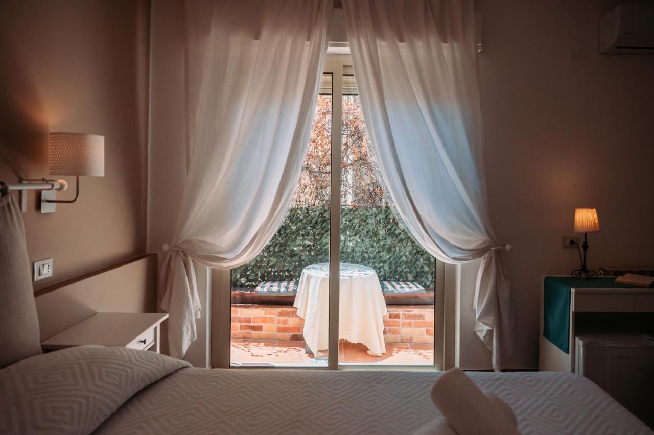B&B Casa Al Vicolo 2 ตาออร์มินา ภายนอก รูปภาพ