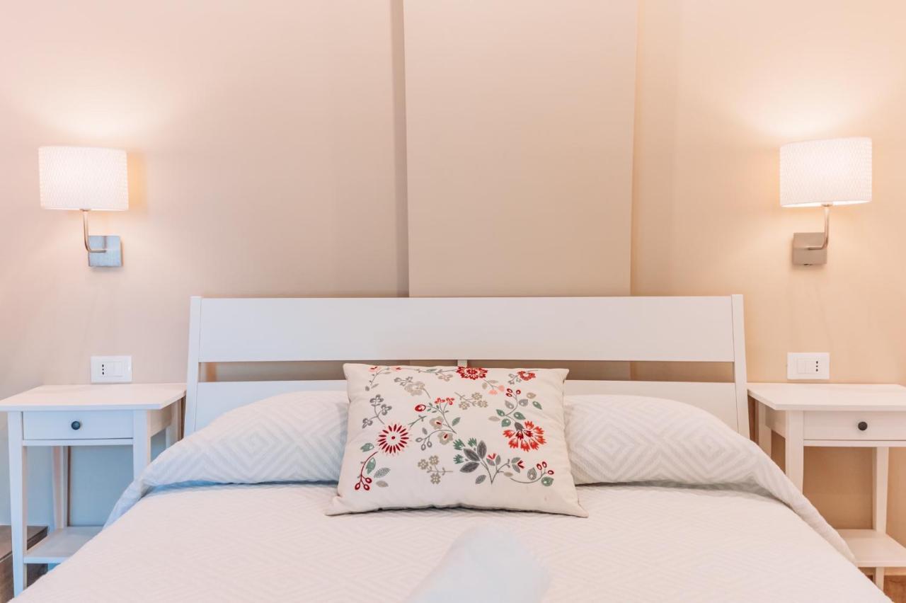 B&B Casa Al Vicolo 2 ตาออร์มินา ภายนอก รูปภาพ