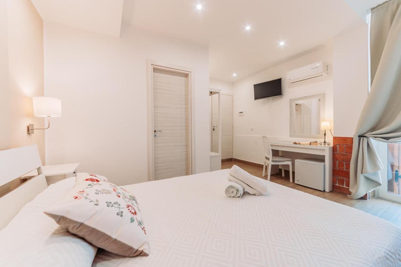 B&B Casa Al Vicolo 2 ตาออร์มินา ภายนอก รูปภาพ