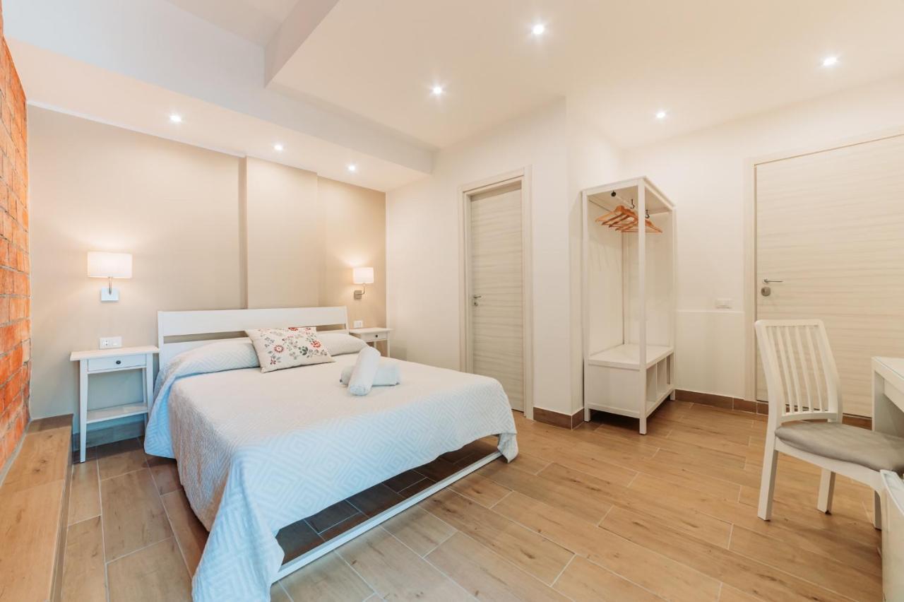 B&B Casa Al Vicolo 2 ตาออร์มินา ภายนอก รูปภาพ