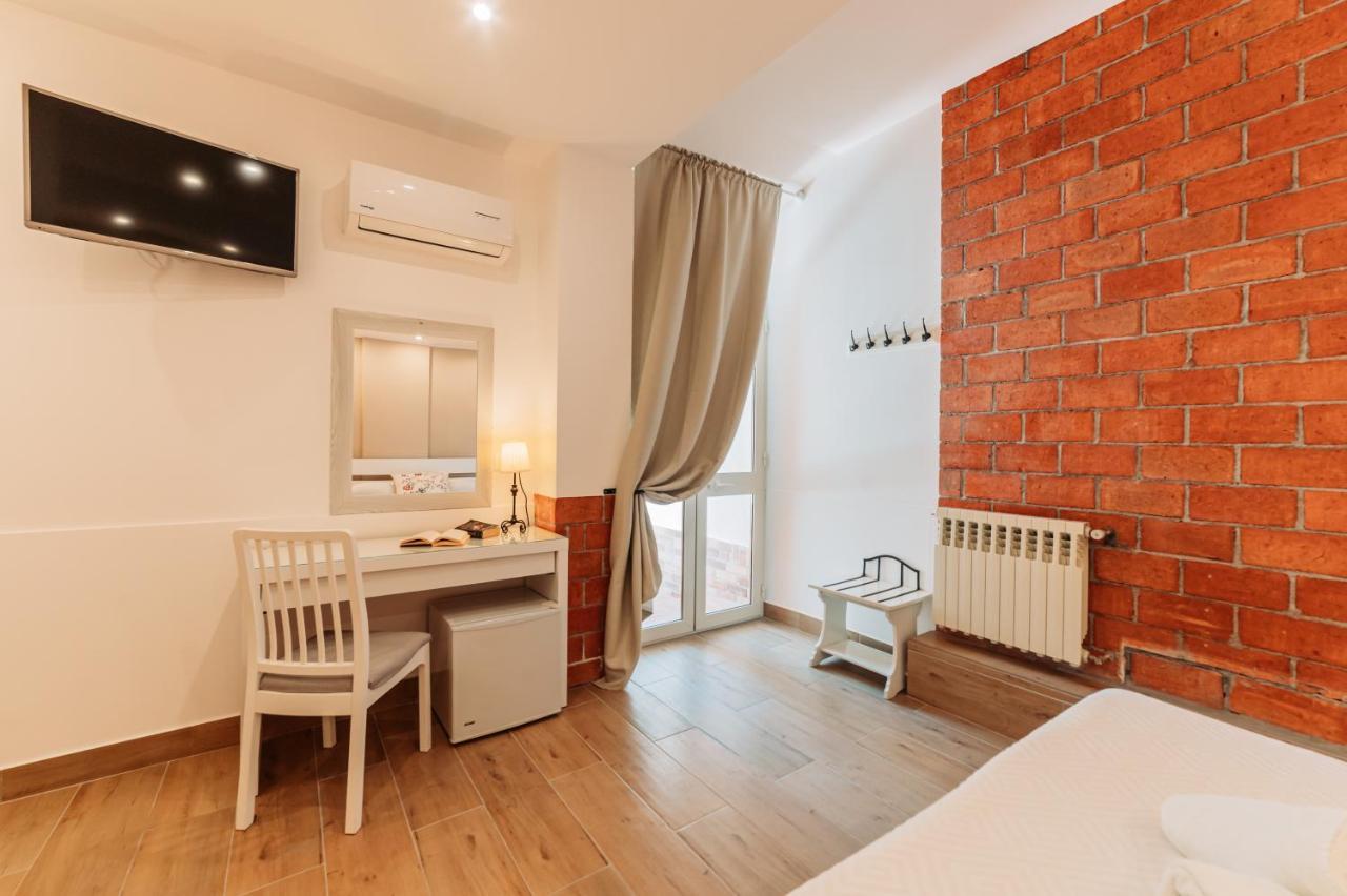 B&B Casa Al Vicolo 2 ตาออร์มินา ภายนอก รูปภาพ
