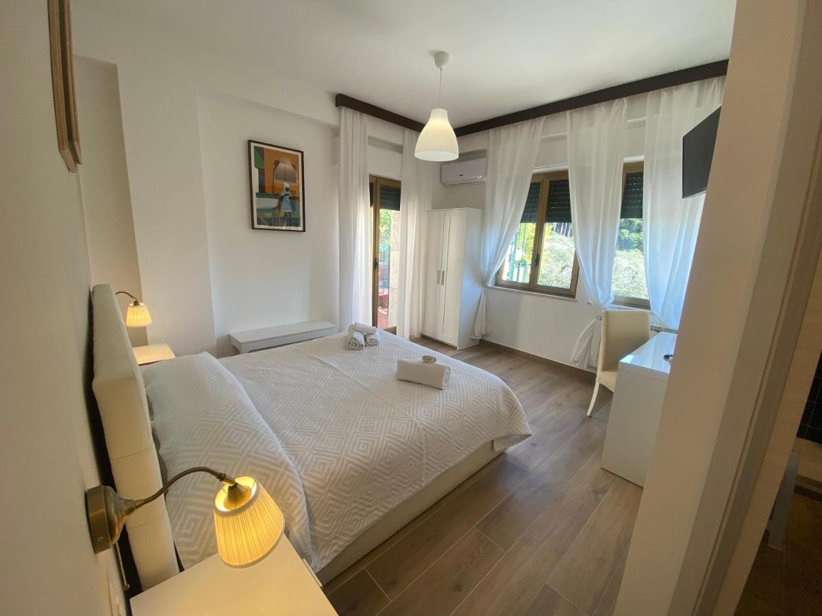 B&B Casa Al Vicolo 2 ตาออร์มินา ภายนอก รูปภาพ