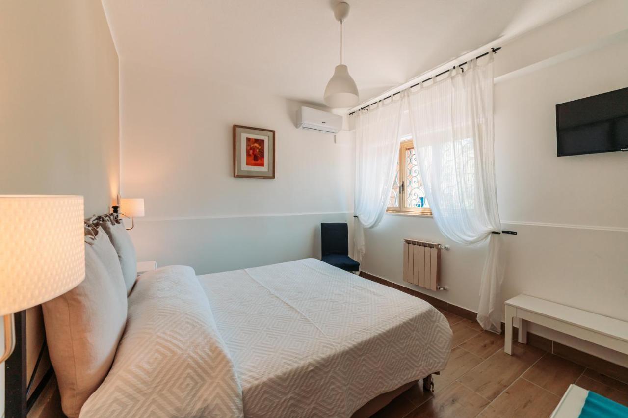 B&B Casa Al Vicolo 2 ตาออร์มินา ภายนอก รูปภาพ