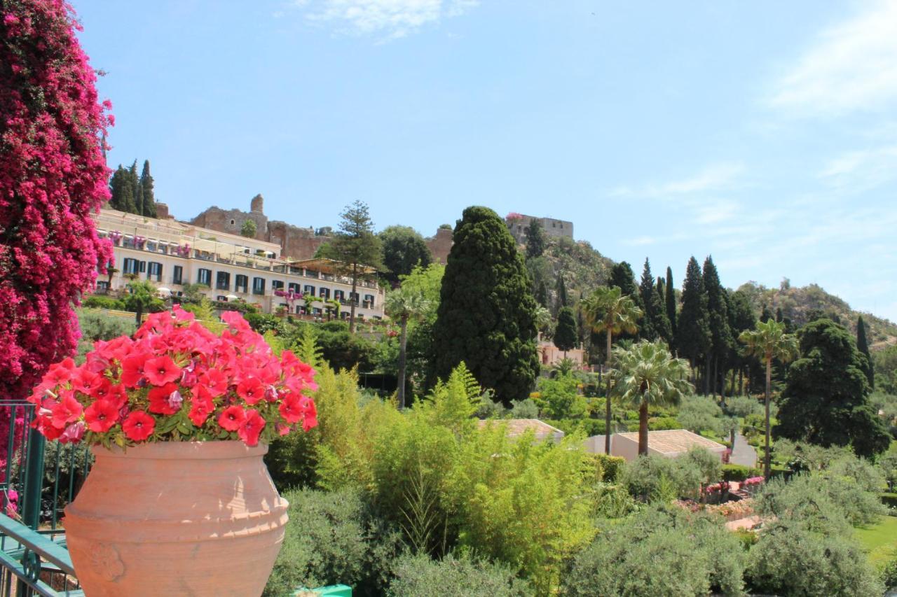 B&B Casa Al Vicolo 2 ตาออร์มินา ภายนอก รูปภาพ