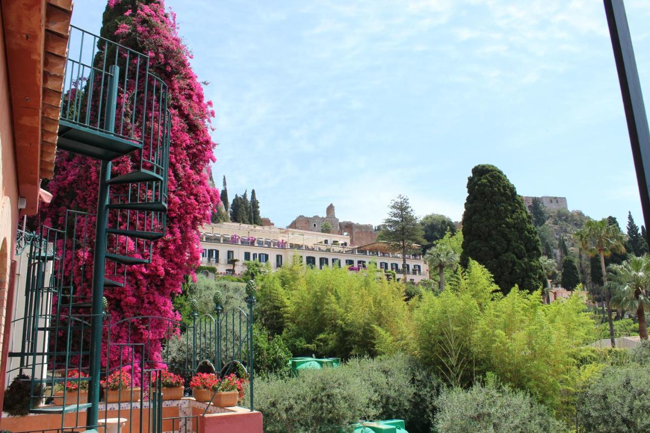B&B Casa Al Vicolo 2 ตาออร์มินา ภายนอก รูปภาพ